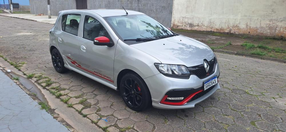 Sandero RS - Foto #13 do anúncio à venda de Carro clássico