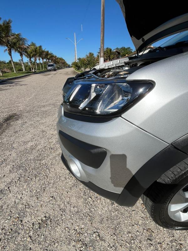 Sandero - Foto #4 do anúncio à venda de Carro clássico