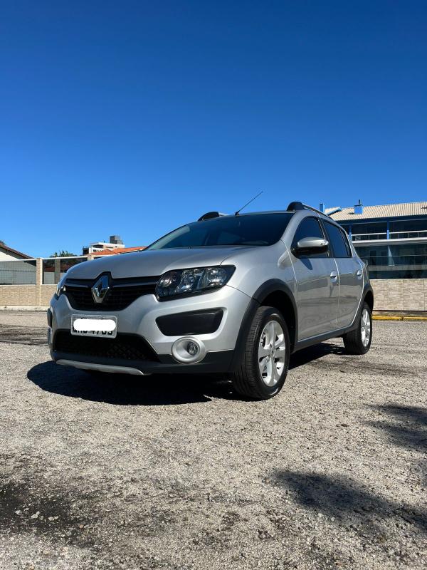 Sandero - Foto #15 do anúncio à venda de Carro clássico