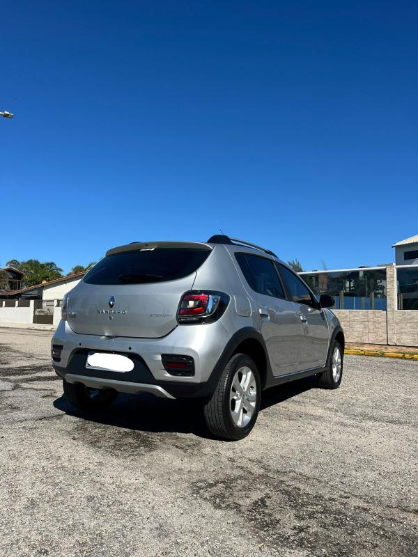 Sandero - Foto #17 do anúncio à venda de Carro clássico