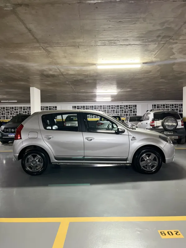 avv-renault-sandero-venda-0a5dbee-imagem-007