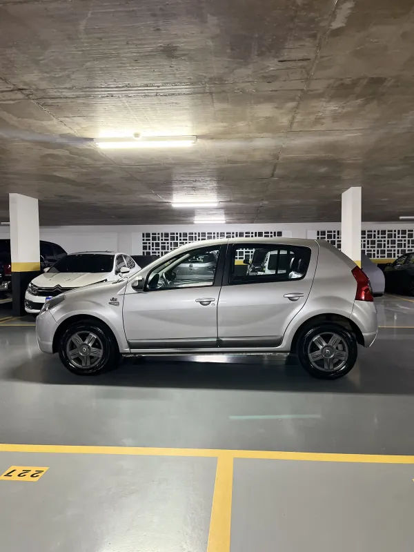 avv-renault-sandero-venda-0a5dbee-imagem-008
