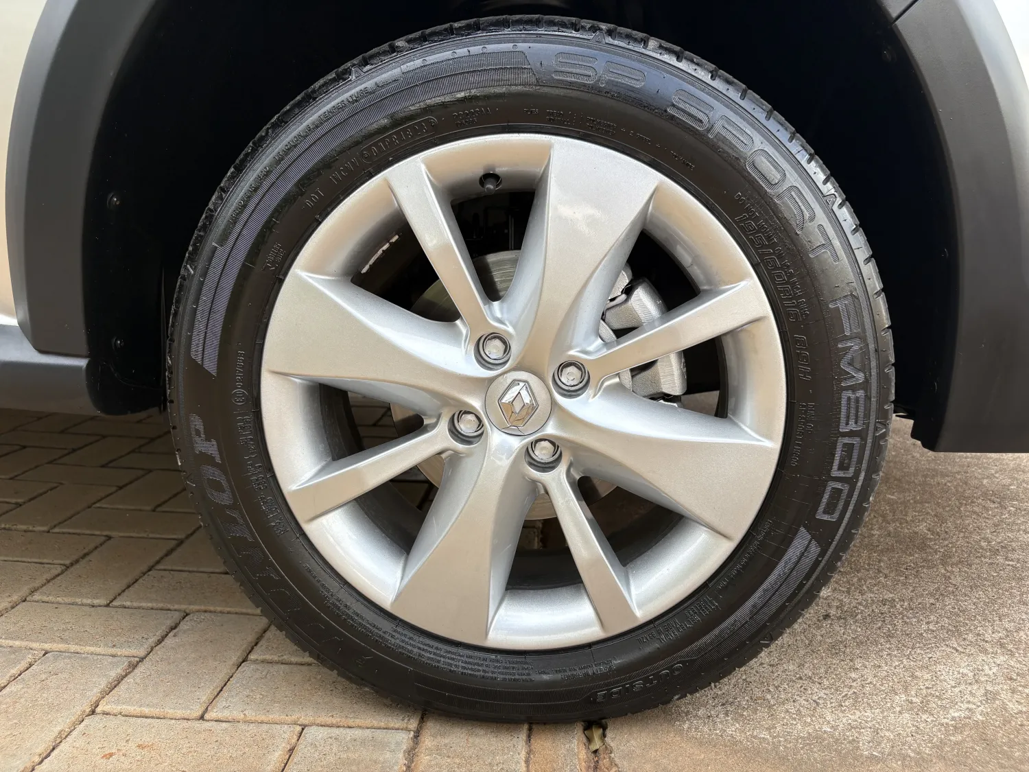 avv-renault-sandero-venda-f3e3546-imagem-013