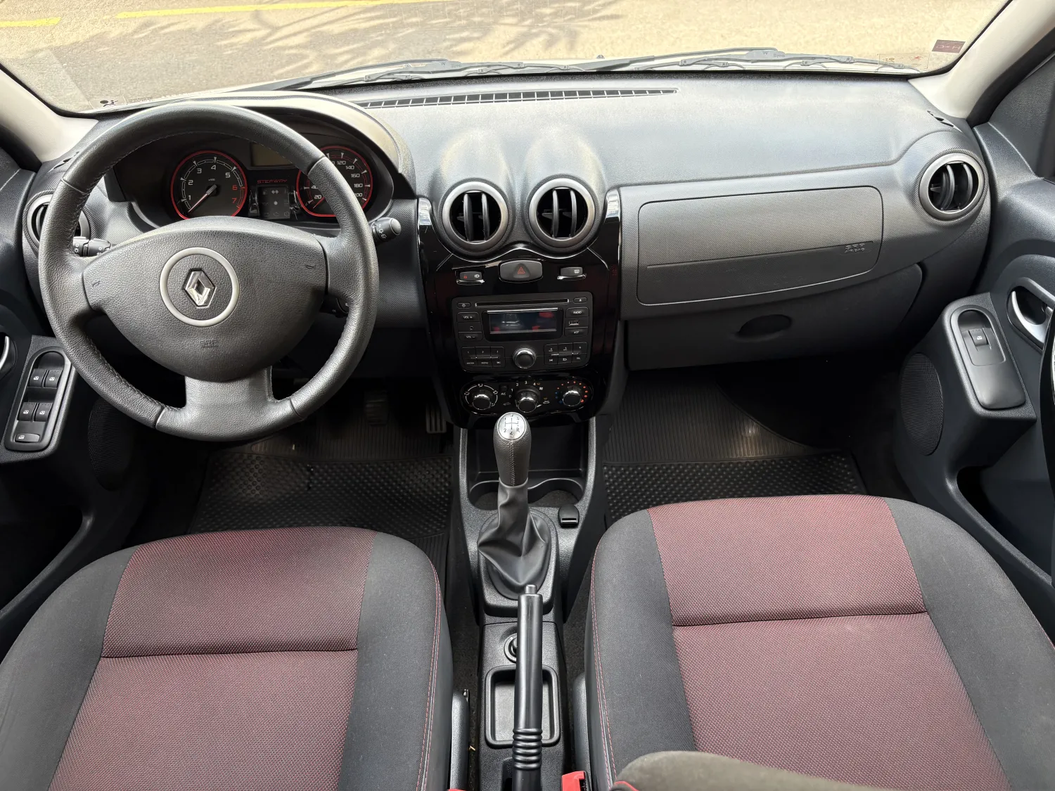 avv-renault-sandero-venda-f3e3546-imagem-015