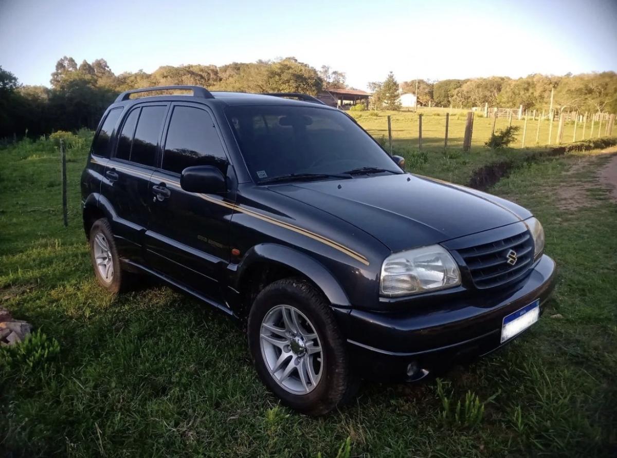 Grand Vitara - Foto #2 do anúncio à venda de Carro clássico