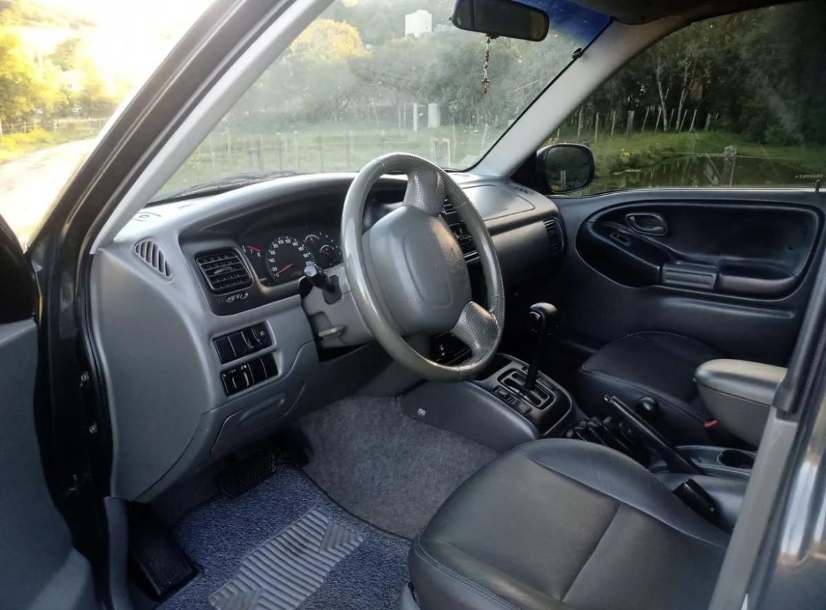 Grand Vitara - Foto #8 do anúncio à venda de Carro clássico