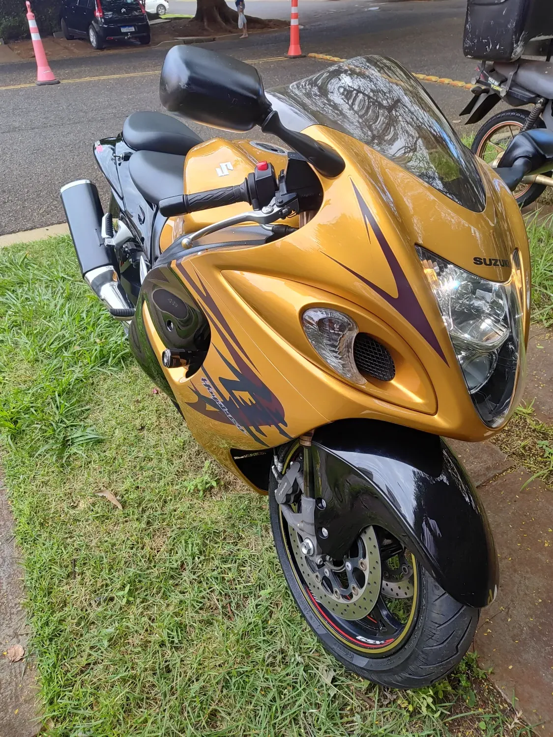 GSX 1300R Hayabusa - Foto #2 do anúncio à venda de Carro clássico