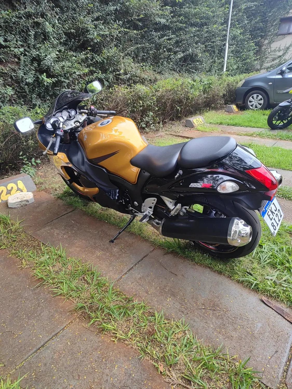 GSX 1300R Hayabusa - Foto #6 do anúncio à venda de Carro clássico