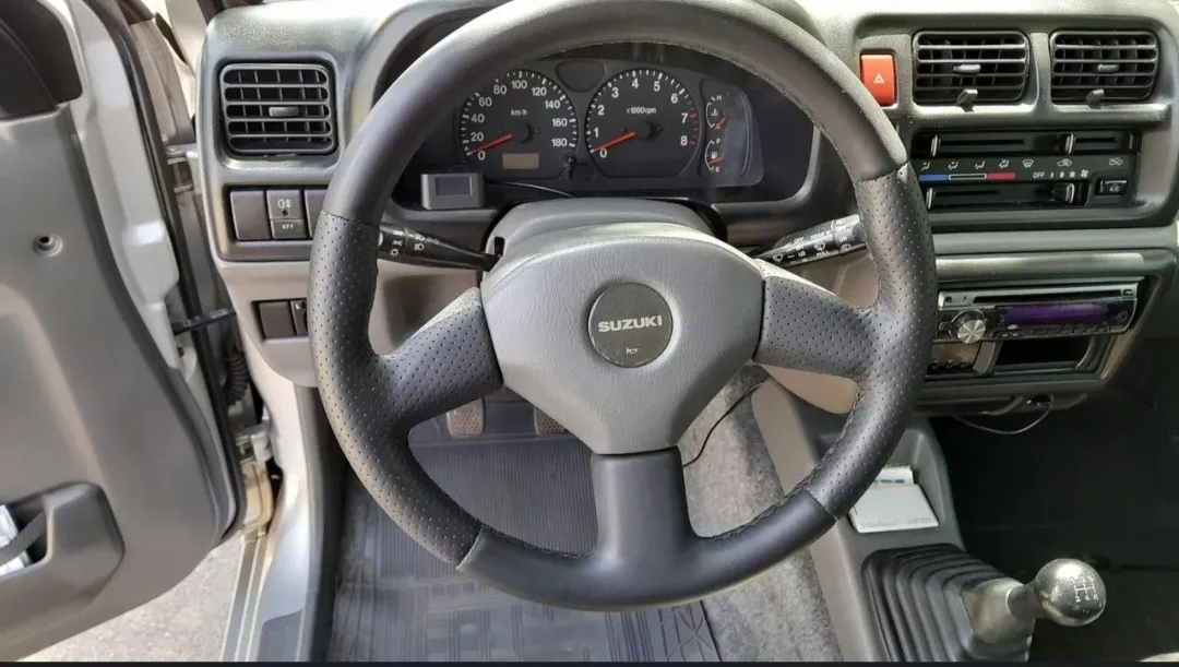 Jimny - Foto #7 do anúncio à venda de Carro clássico
