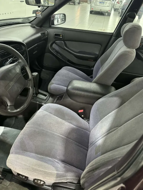 Camry - Foto #13 do anúncio à venda de Carro clássico