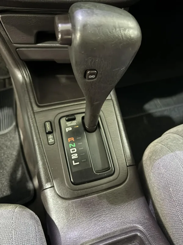 Camry - Foto #19 do anúncio à venda de Carro clássico