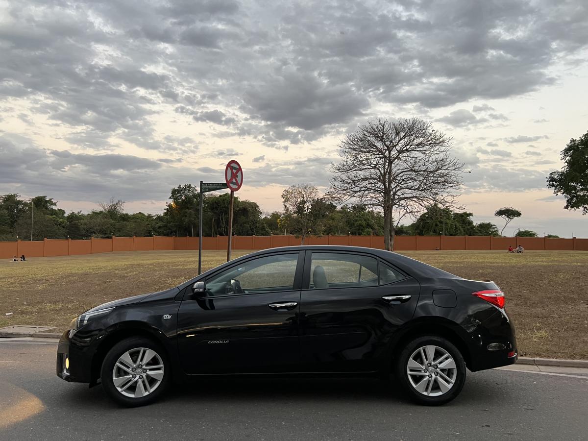 Corolla - Foto #2 do anúncio à venda de Carro clássico