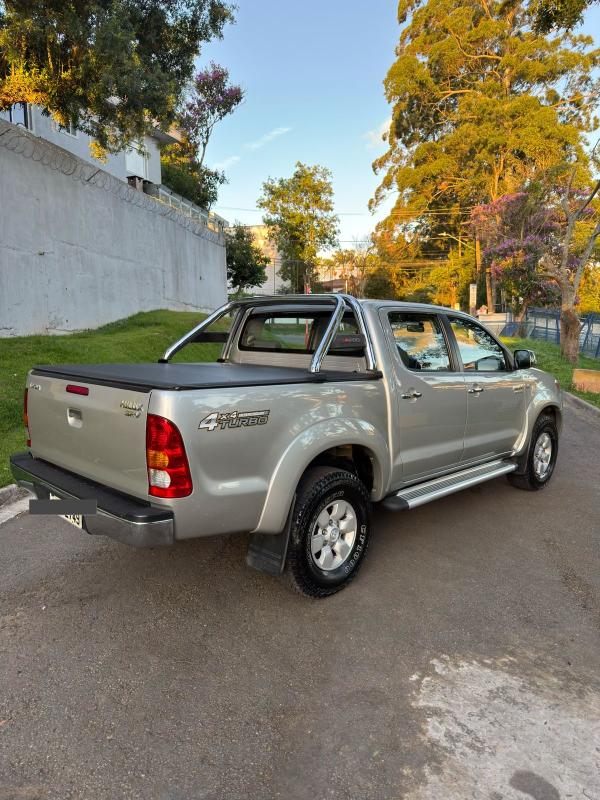 Hilux - Foto #4 do anúncio à venda de Carro clássico