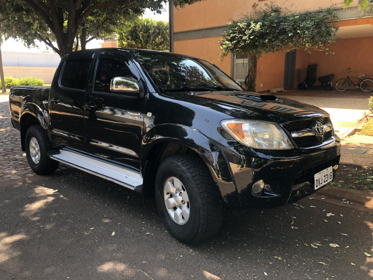 Hilux - Foto #2 do anúncio à venda de Carro clássico