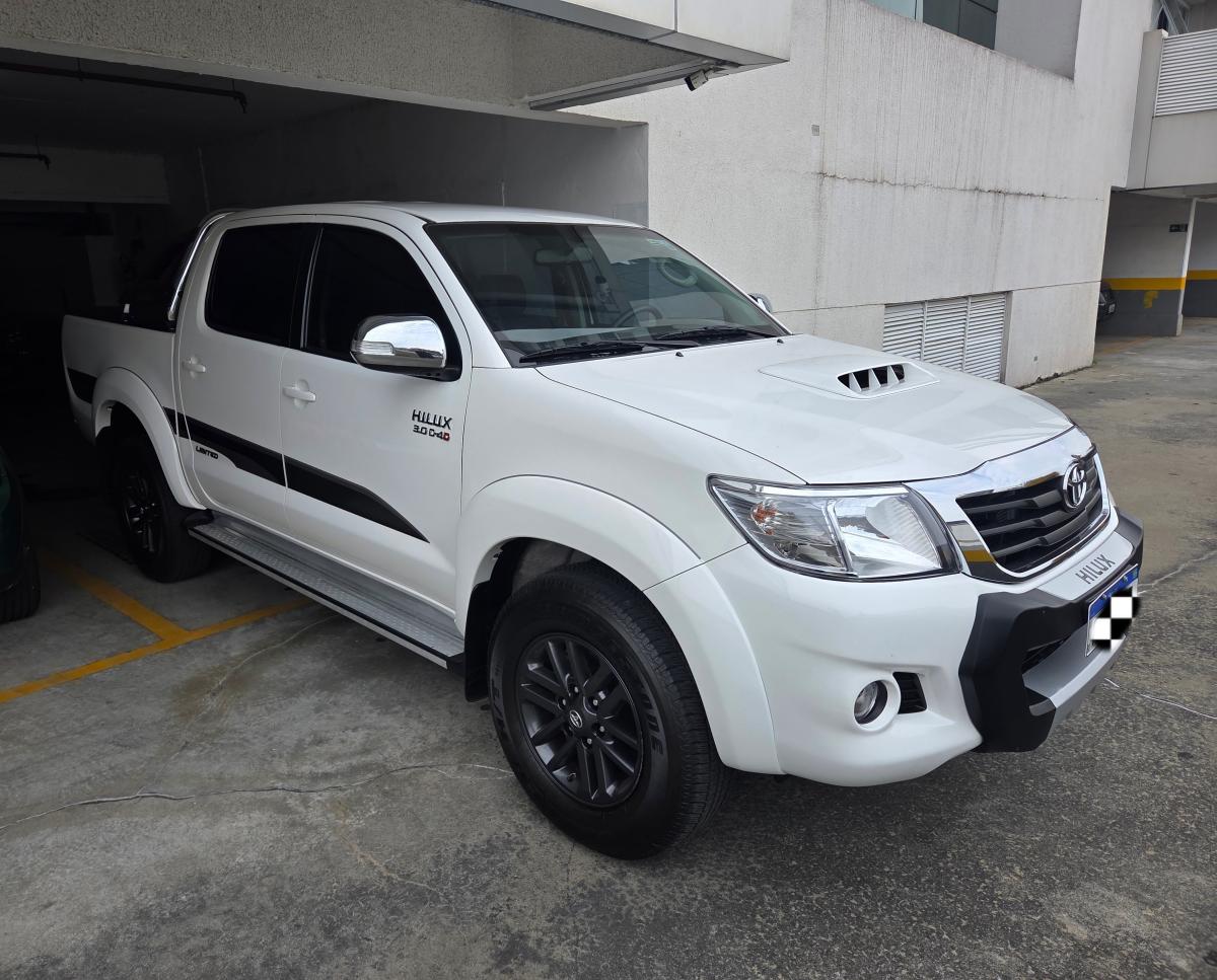 Hilux - Foto #2 do anúncio à venda de Carro clássico