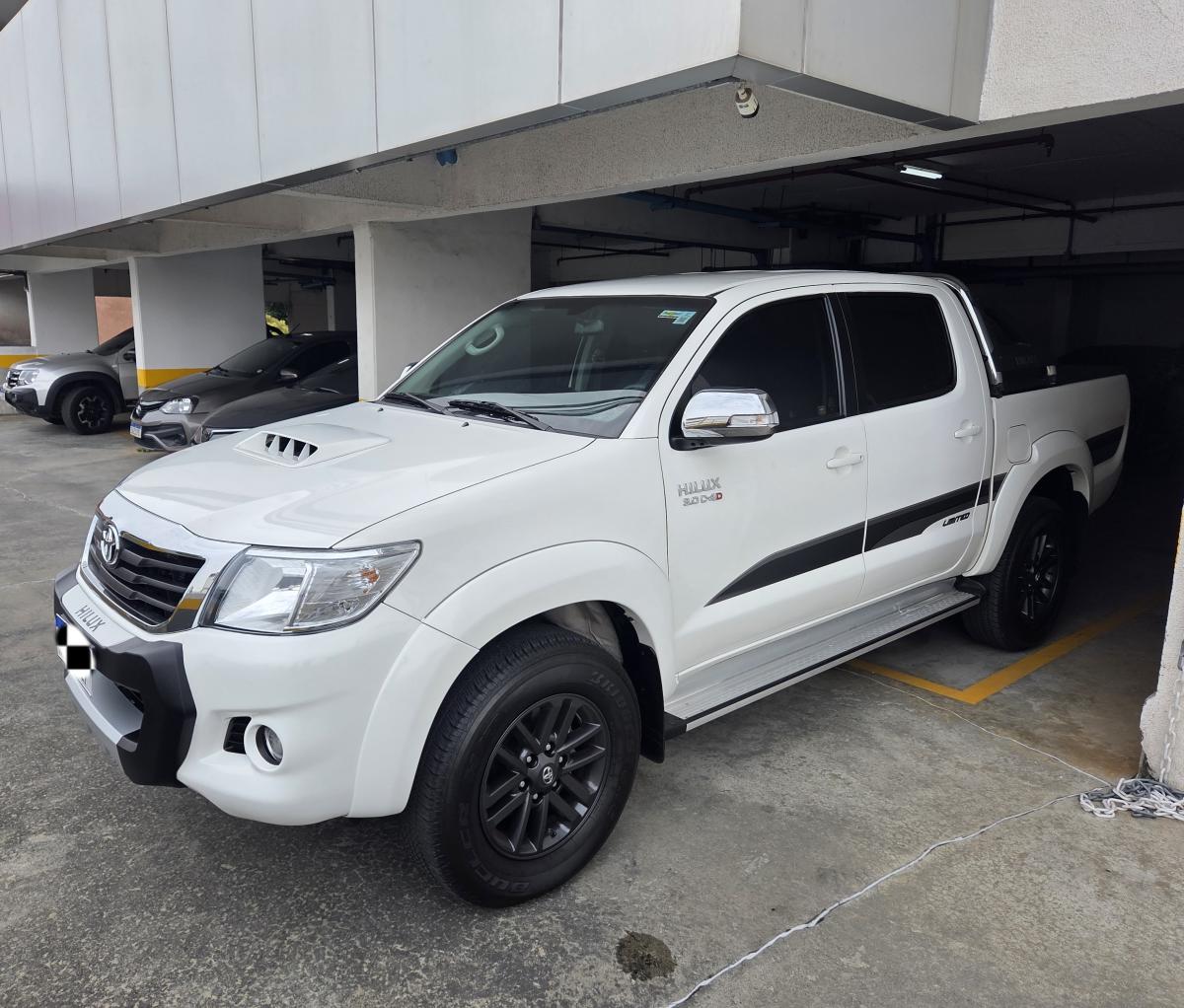 Hilux - Foto #3 do anúncio à venda de Carro clássico