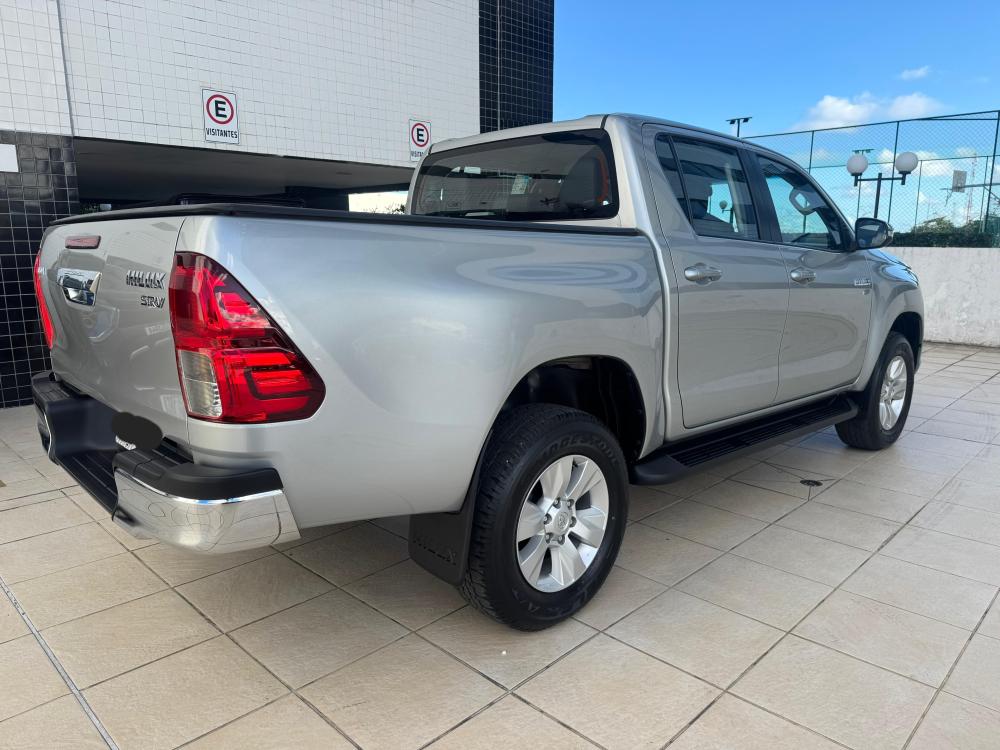 Hilux - Foto #23 do anúncio à venda de Carro clássico