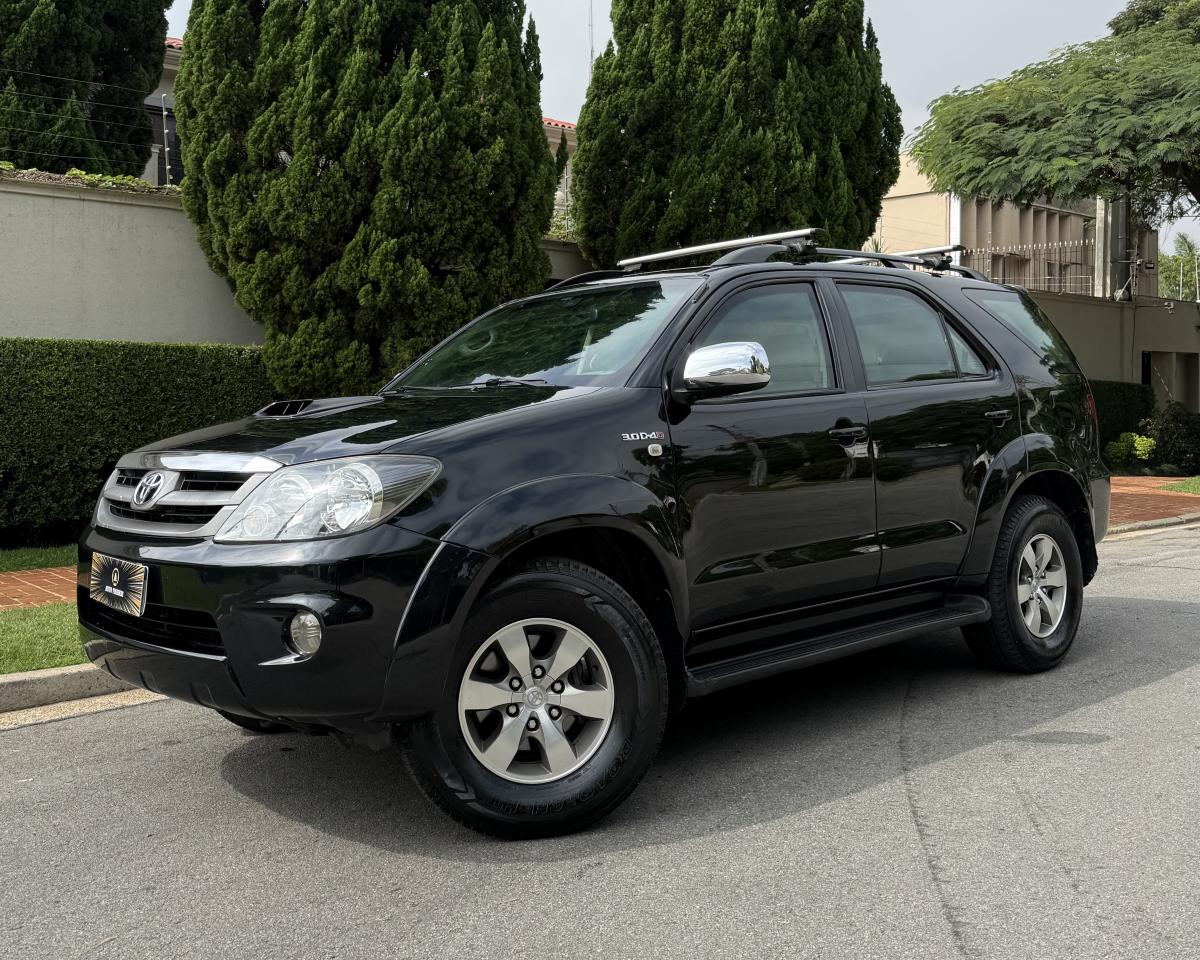 Hilux SW4 - Foto #22 do anúncio à venda de Carro clássico