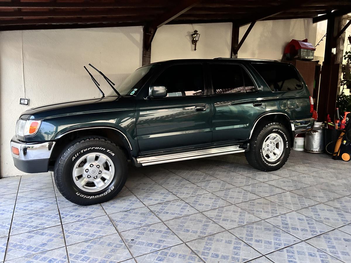Hilux SW4 - Foto #2 do anúncio à venda de Carro clássico
