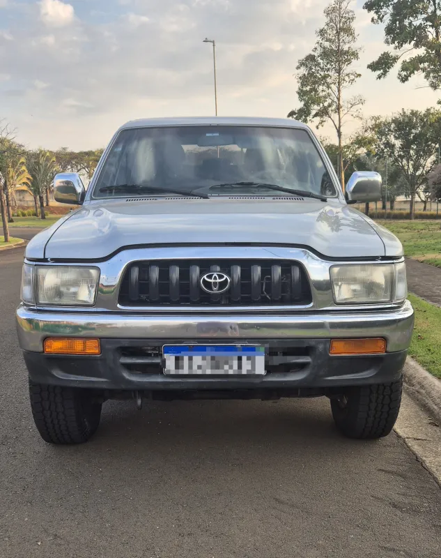 avv-toyota-hilux-venda-90b278d-imagem-005