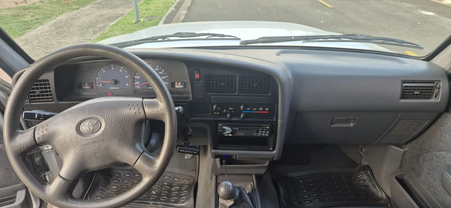 avv-toyota-hilux-venda-90b278d-imagem-007