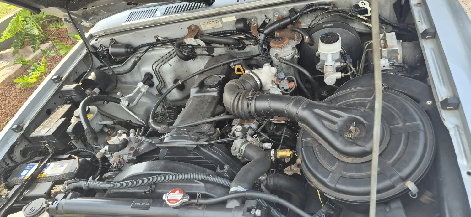 avv-toyota-hilux-venda-90b278d-imagem-012