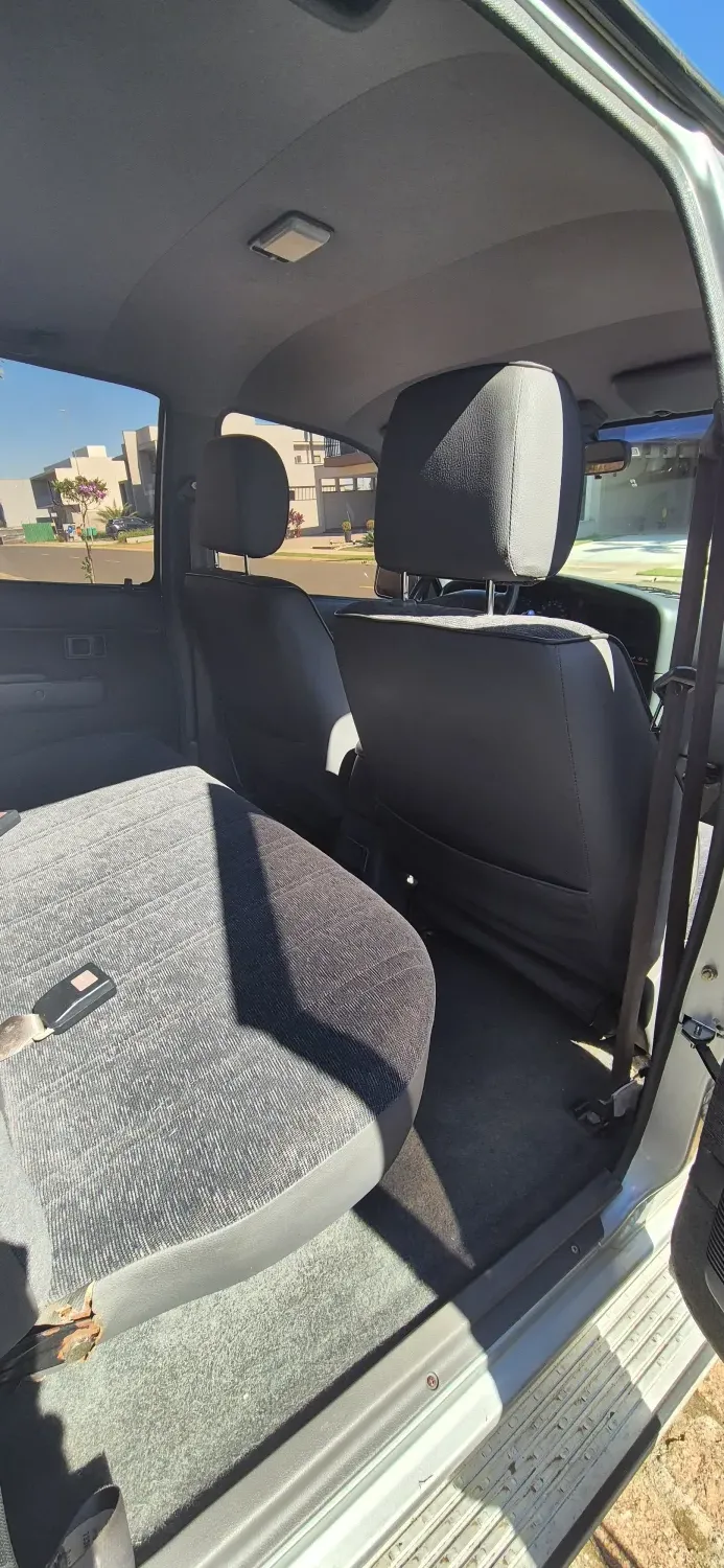 avv-toyota-hilux-venda-90b278d-imagem-014