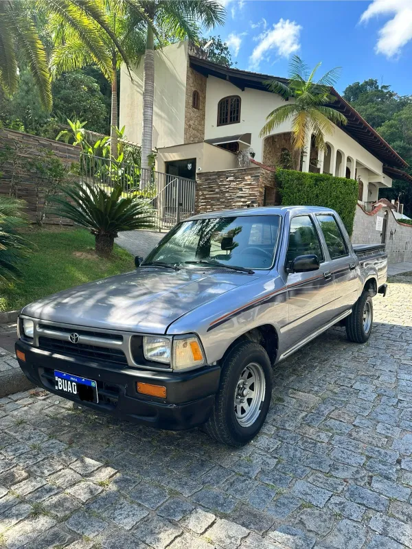 Hilux - Foto #4 do anúncio à venda de Carro clássico