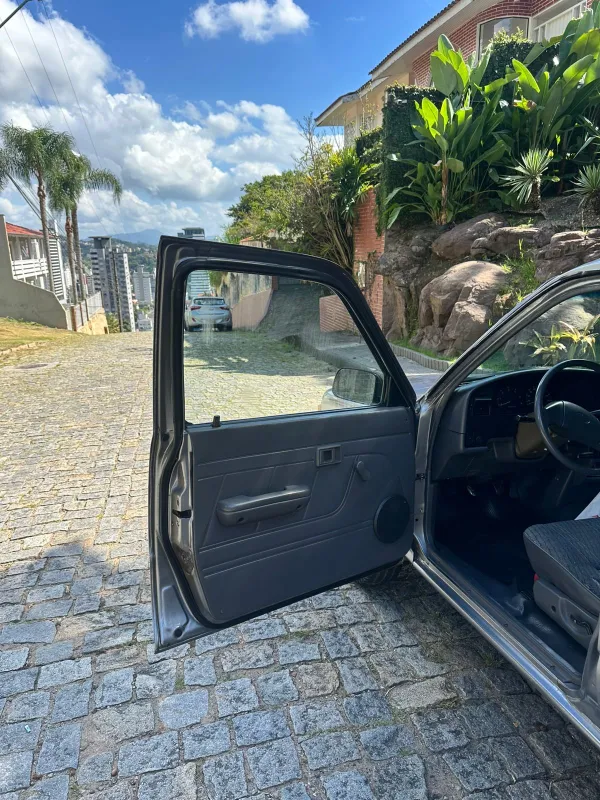 Hilux - Foto #23 do anúncio à venda de Carro clássico
