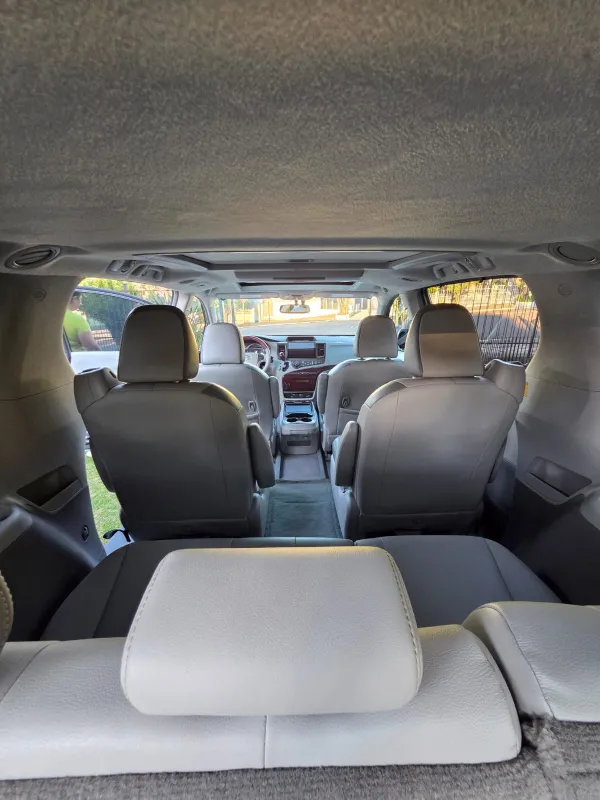 avv-toyota-sienna-venda-0d7593b-imagem-009