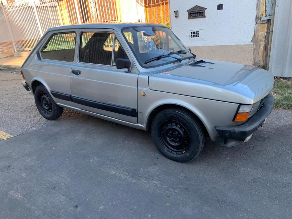foto-usu-25-1082165464-meu-898652366-carro-17-antigo-0223-1062380341