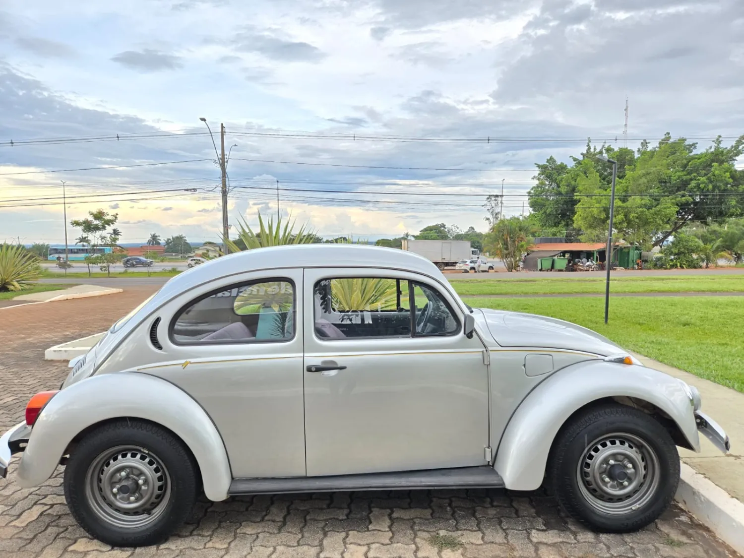avv-volkswagen-1600-itamar-venda-xjy3df1-imagem-001