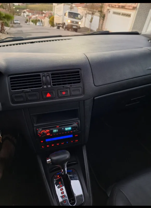 avv-volkswagen-bora-venda-b1b48ce-imagem-004