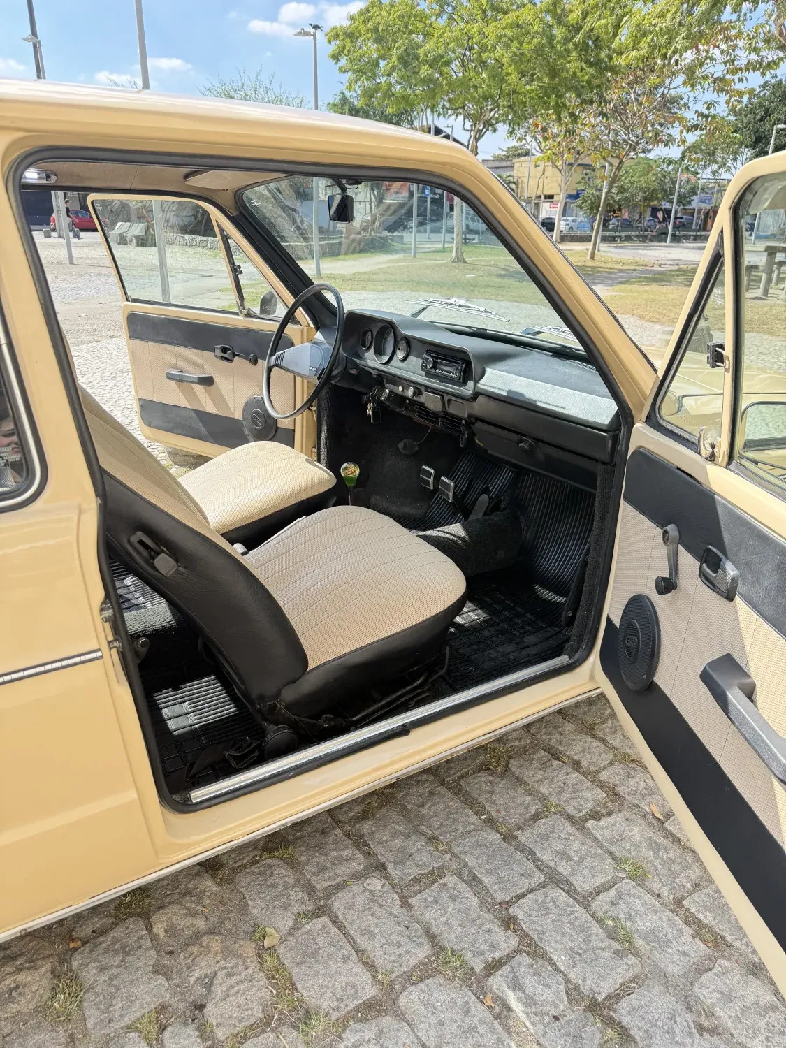 avv-volkswagen-brasilia-venda-8a31aaf-imagem-008