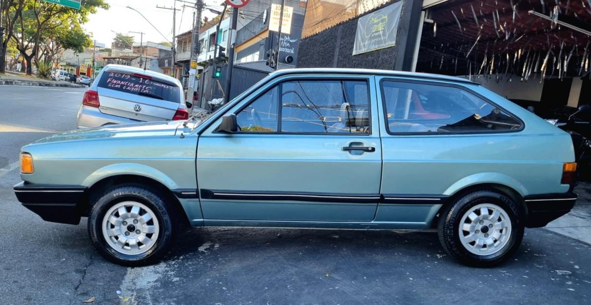 Ateliê do Carro  Gol CL 1.6 AP 1987 todo original em excepcional  conservação autêntica, sem restaurações.