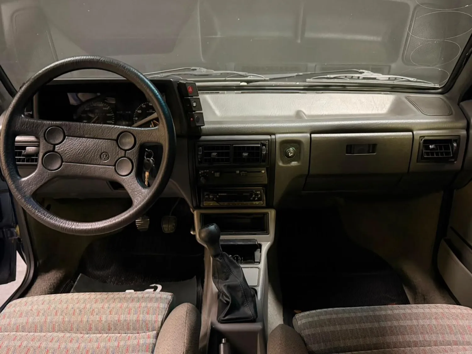 avv-volkswagen-gol-gl-1-8-venda-bmbyk9y-imagem-008