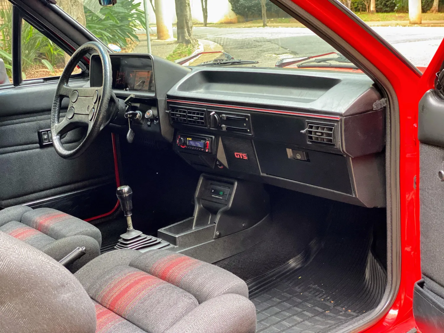 Gol - Foto #21 do anúncio à venda de Carro clássico