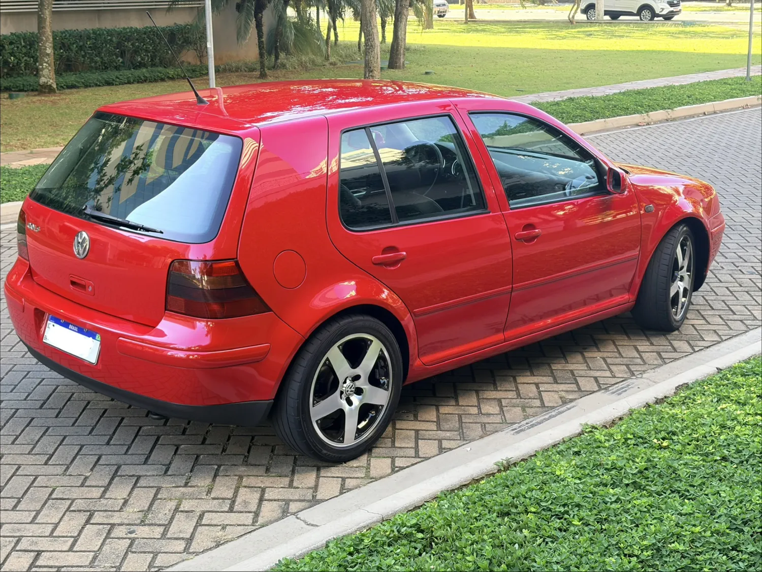 avv-volkswagen-golf-2-0-8v-confortline-venda-6tsatew-imagem-009