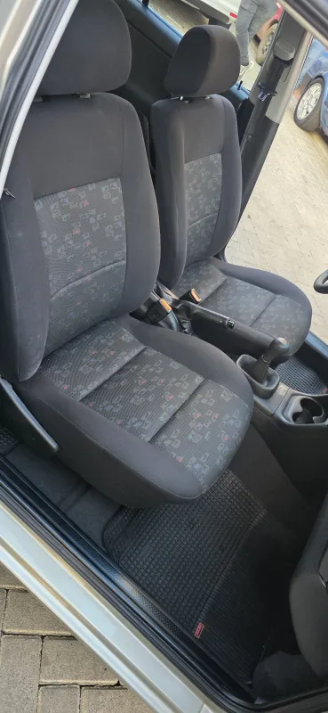 avv-volkswagen-golf-venda-122ec5a-imagem-019