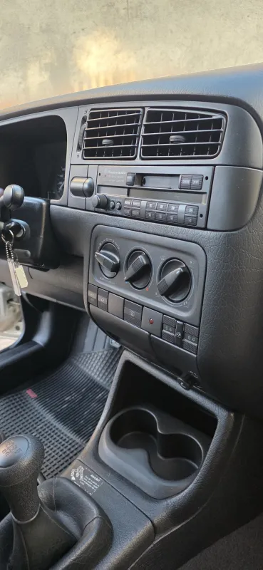 avv-volkswagen-golf-venda-122ec5a-imagem-022