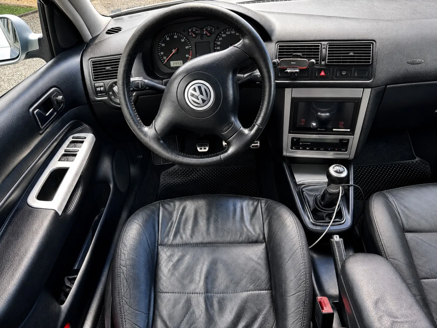 avv-volkswagen-golf-venda-2eeeace-imagem-011