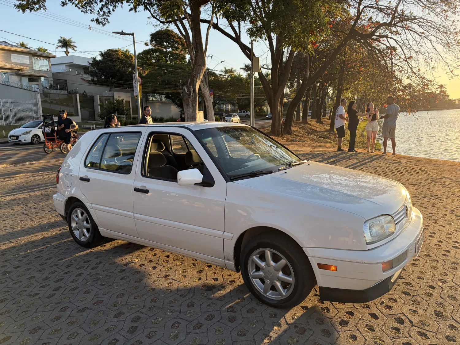 avv-volkswagen-golf-venda-5194c5c-imagem-011