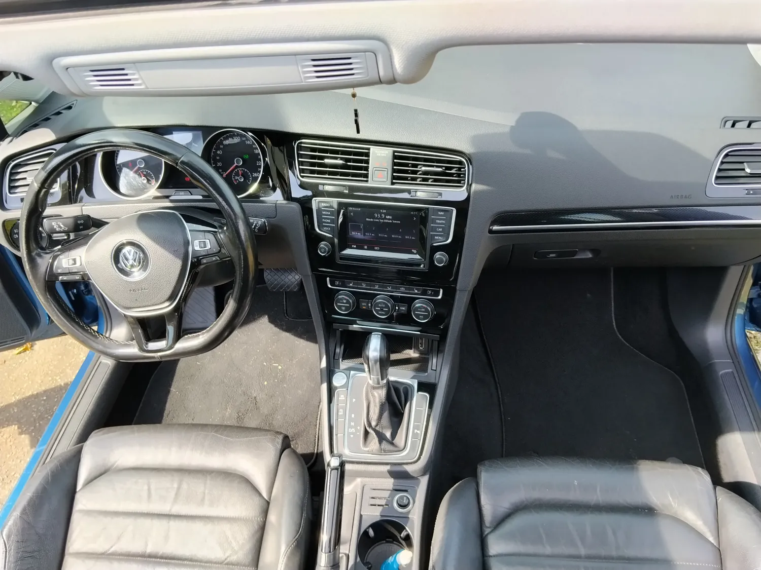 avv-volkswagen-golf-venda-8fd1e49-imagem-014