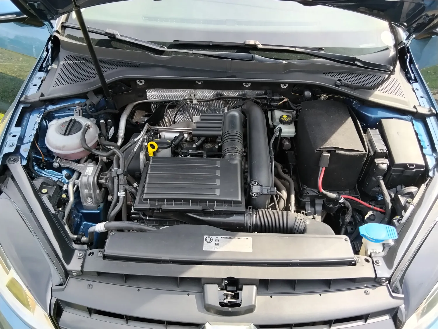 avv-volkswagen-golf-venda-8fd1e49-imagem-022