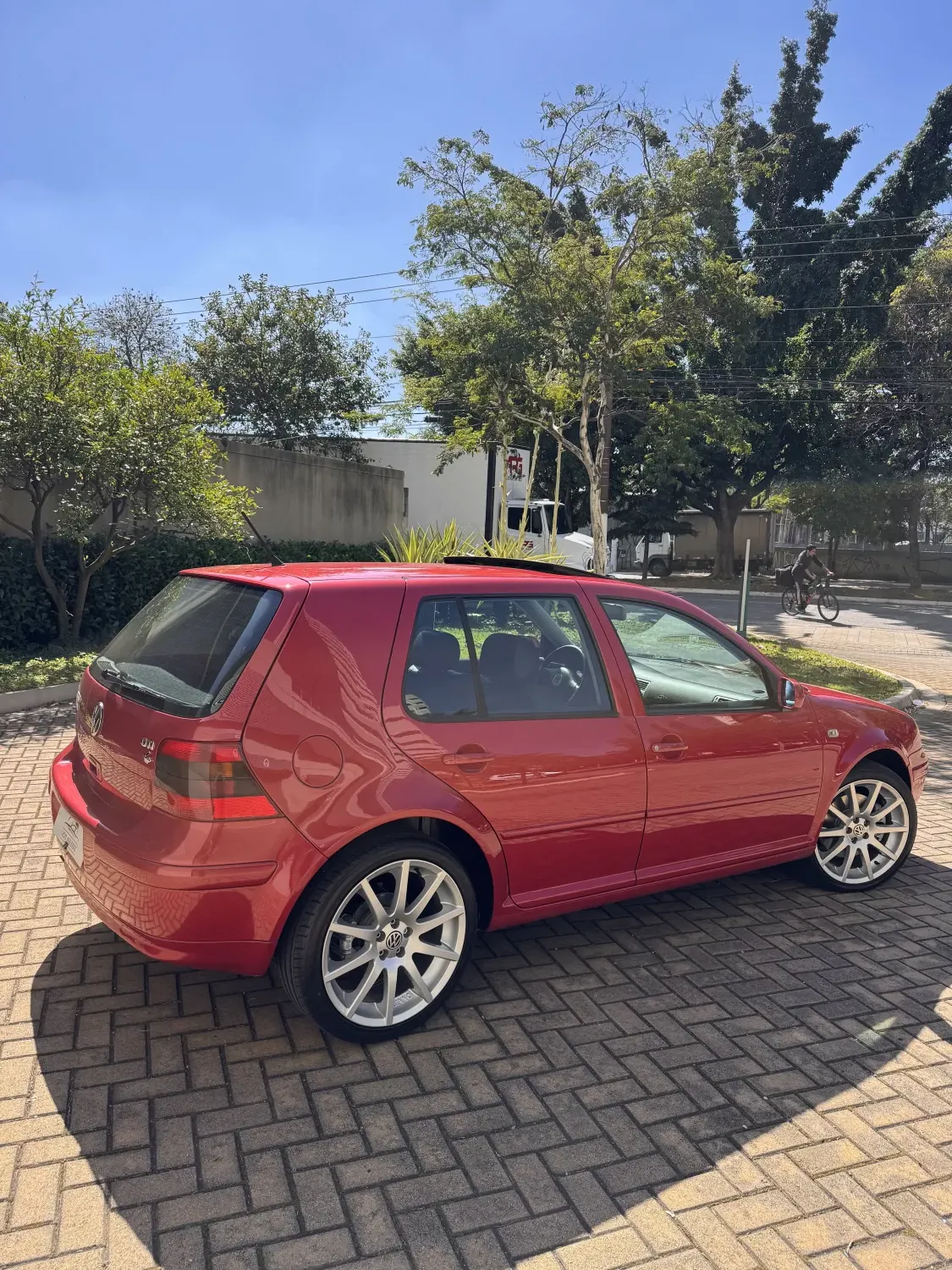 avv-volkswagen-golf-venda-aeeeb1e-imagem-002