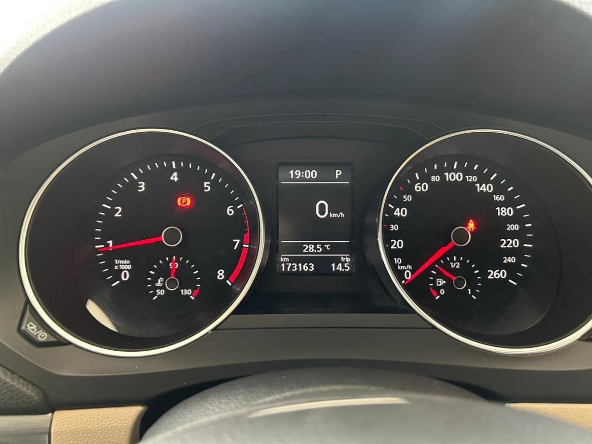Jetta - Foto #2 do anúncio à venda de Carro clássico