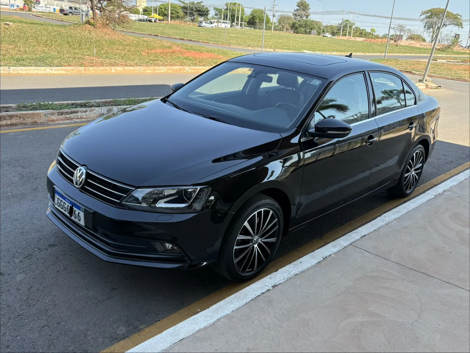 avv-volkswagen-jetta-venda-560f852-imagem-001