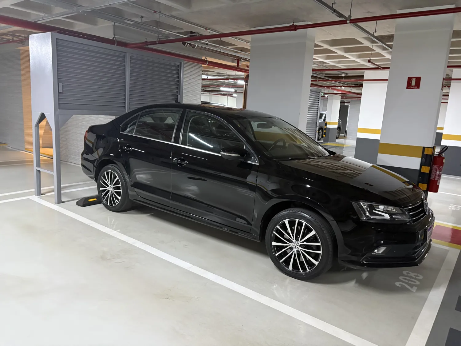 avv-volkswagen-jetta-venda-560f852-imagem-012