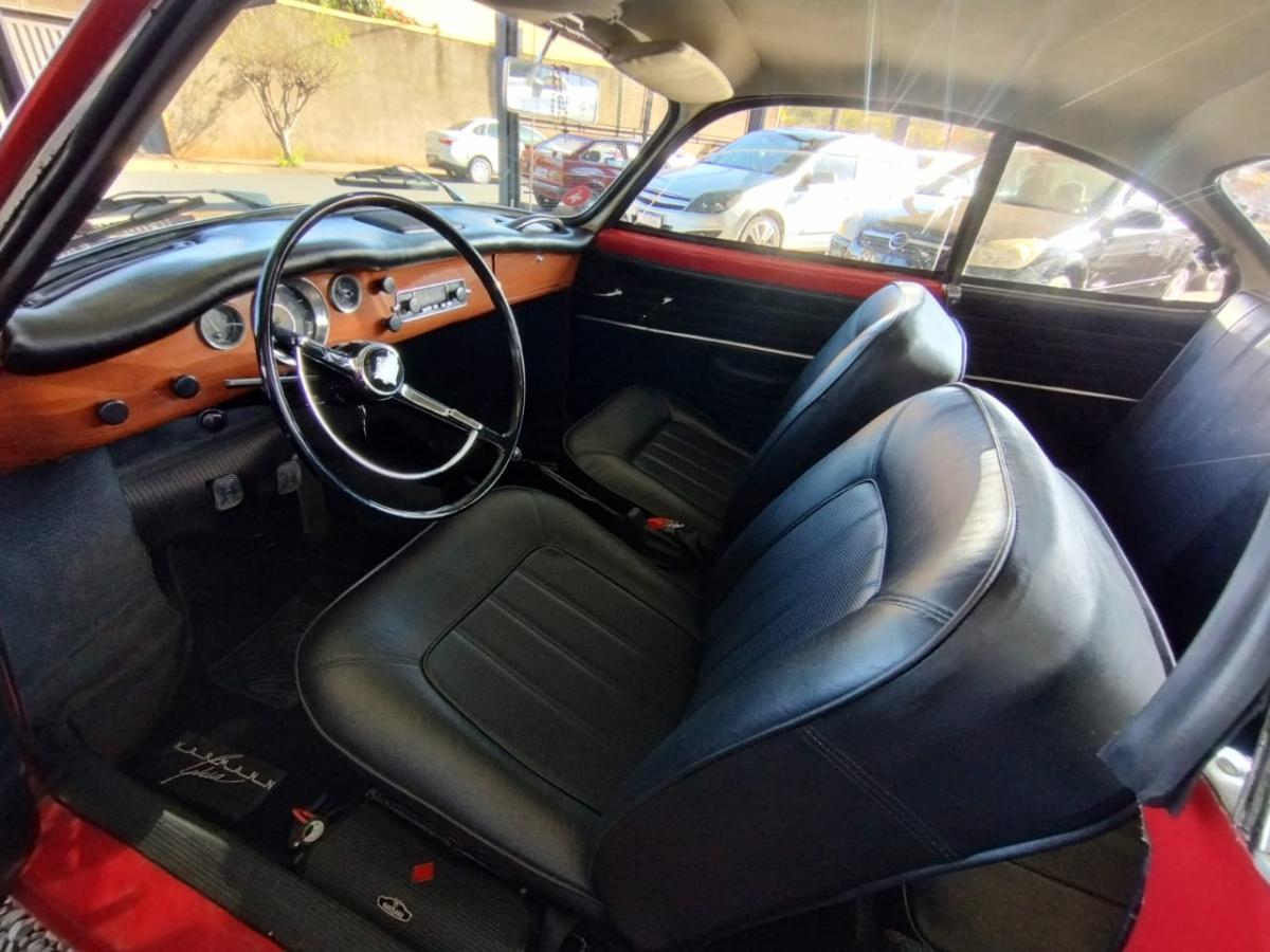 Karmann Ghia - Foto #6 do anúncio à venda de Carro clássico