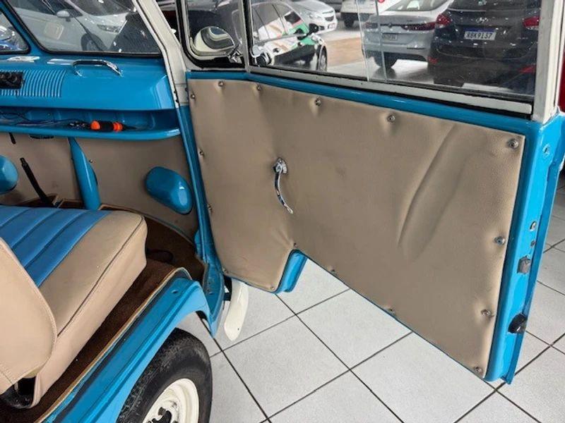 Kombi - Foto #14 do anúncio à venda de Carro clássico